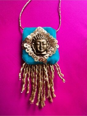 BOHEMIAN VINTAGE GOLD BUDDHA CHARM TALISMAN NECKLACE